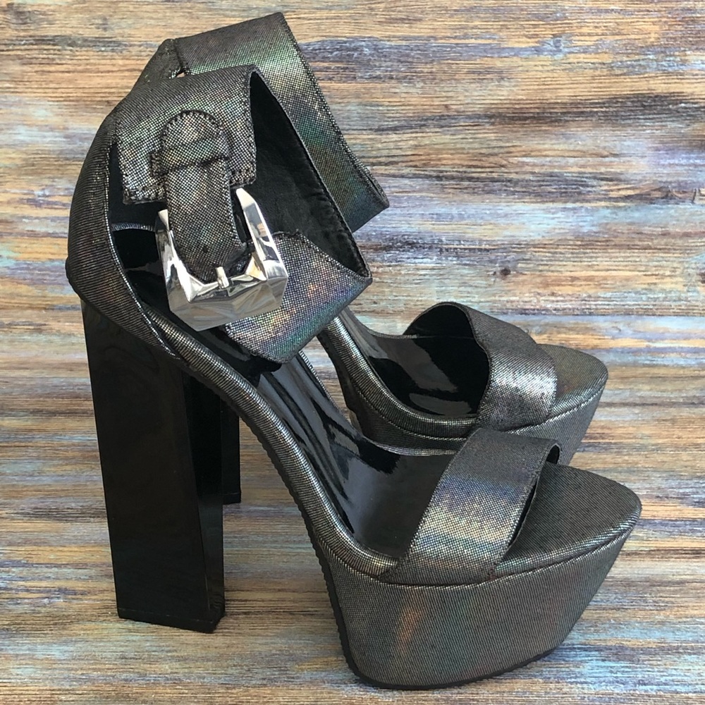 Qupid Womens Platform Heels Ankle Strap Shimmery Size 5.5
